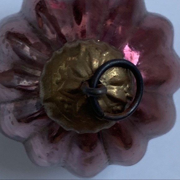 Kugel Round Ribbed Copper Vintage Ornament - Picture 3 of 4